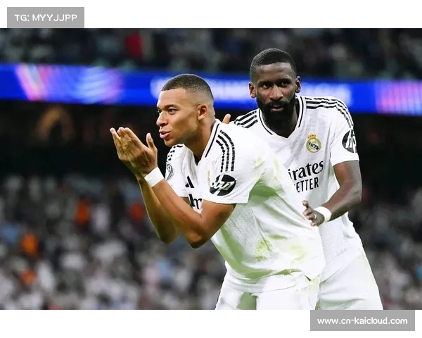 球探报告：皇马19岁中卫怀森长传精度87%无逆足特质引发关注